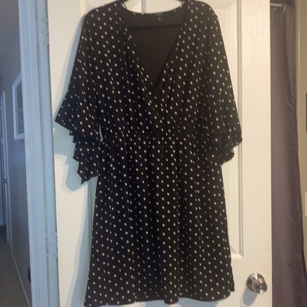 Cute mid length dress - 1X